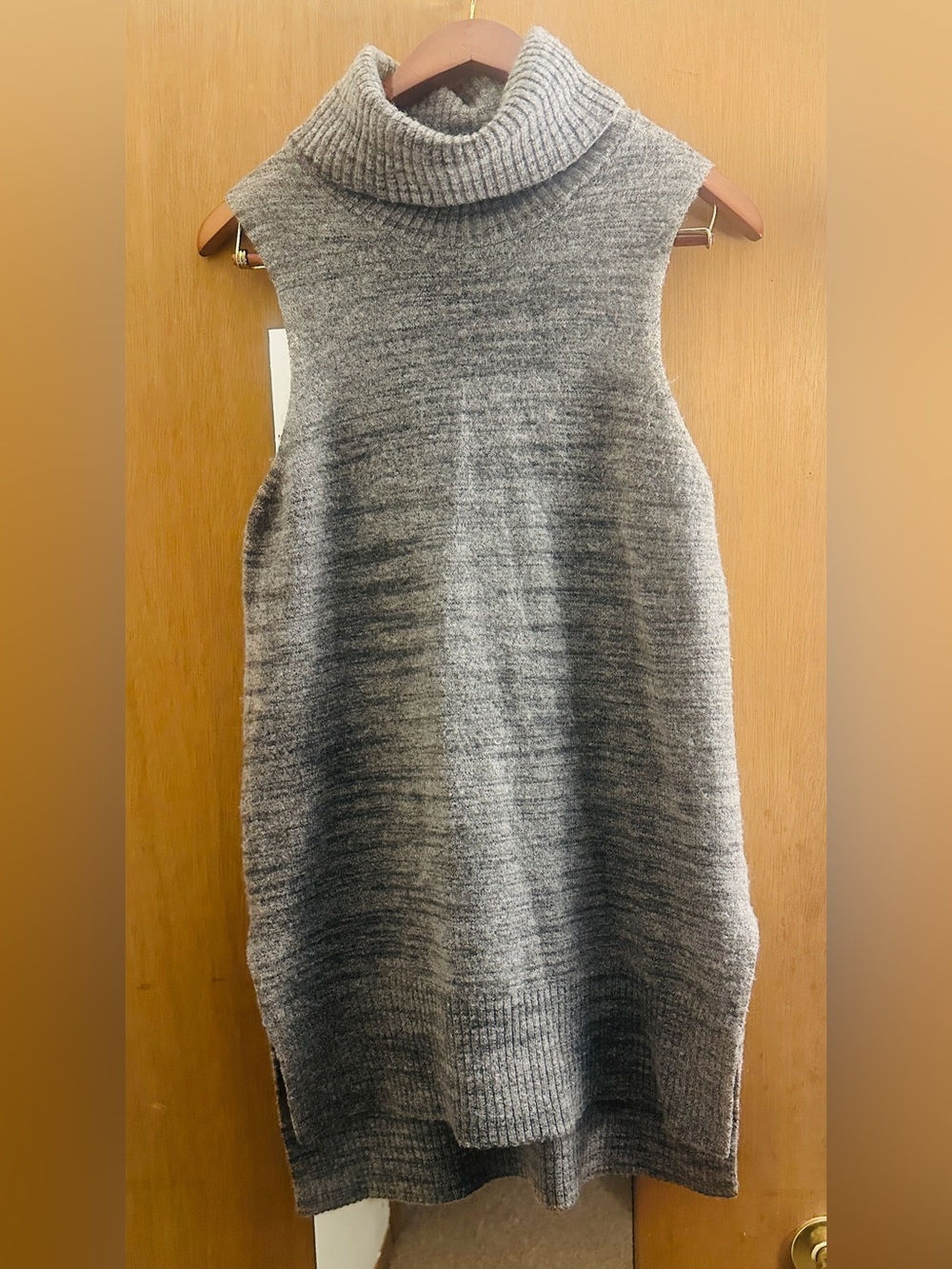 Cynthia Rowley Gray Sleeveless Turtleneck Sweater Dress